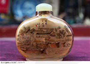 中国古代鼻烟壶