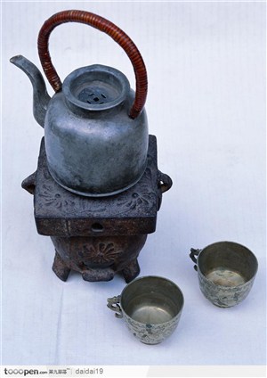中华传统工艺-铝制茶壶