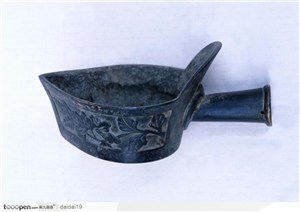 中华传统用具-黑色勺子