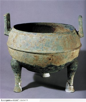 传统工艺品-古老的青铜罐