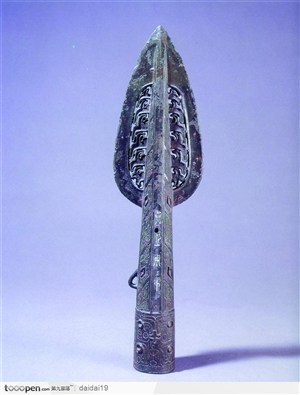 传统工艺-镂空的青铜刀