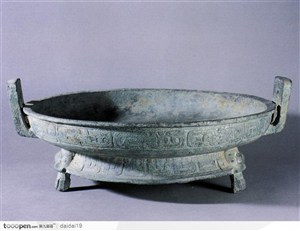 传统青铜器-刻满鸟纹的青铜盘