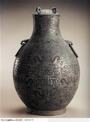 传统青铜器-龙花纹的青铜罐