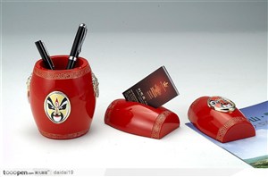 传统工艺品-中国红笔筒