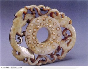 中华传统工艺-环形的玉豹子
