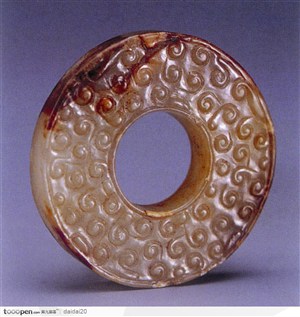 中华传统玉器-重环花纹的褐色玉璧