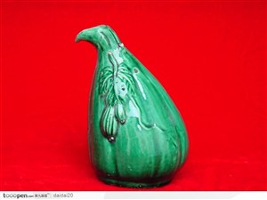 中华传统瓷器-绿色冬瓜瓷器