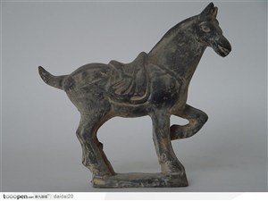 中华传统工艺-黑色瓷马