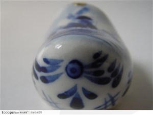 中华传统工艺-精美的瓷头部特写