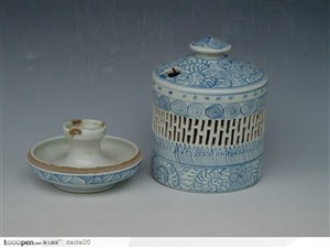 中华传统-精美的青色瓷罐