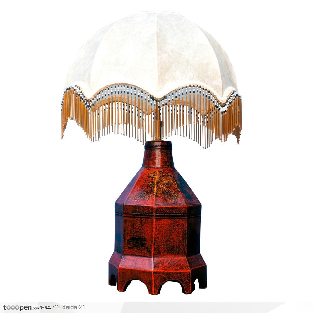 中华传统工艺-古老的木制台灯