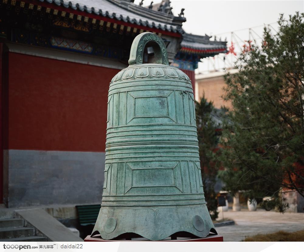 中华传统工艺-古老的青铜钟