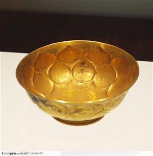 鸳鸯荷花碗阀金鸡冠(陕西省历史博物馆)