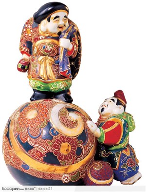传统工艺-彩色的瓷人像