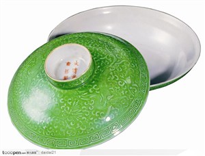 中华传统工艺-绿色花纹的瓷碗