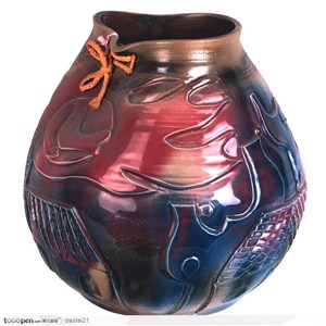 传统工艺-红褐色的瓷罐