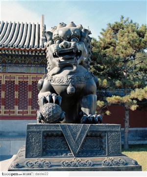 中华传统工艺-漂亮的铜狮子