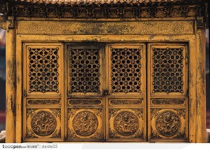 传统青铜器-鎏金的窗户