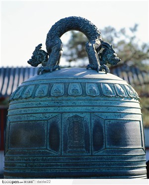 传统工艺-青色的钟
