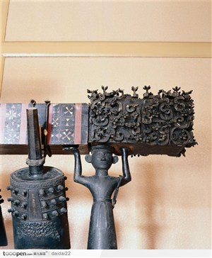 中华传统工艺-人像青铜柱