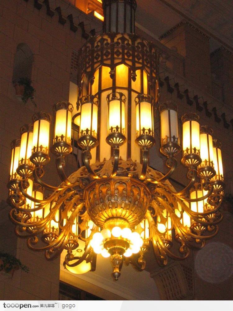 豪华宫庭古典风格吊灯