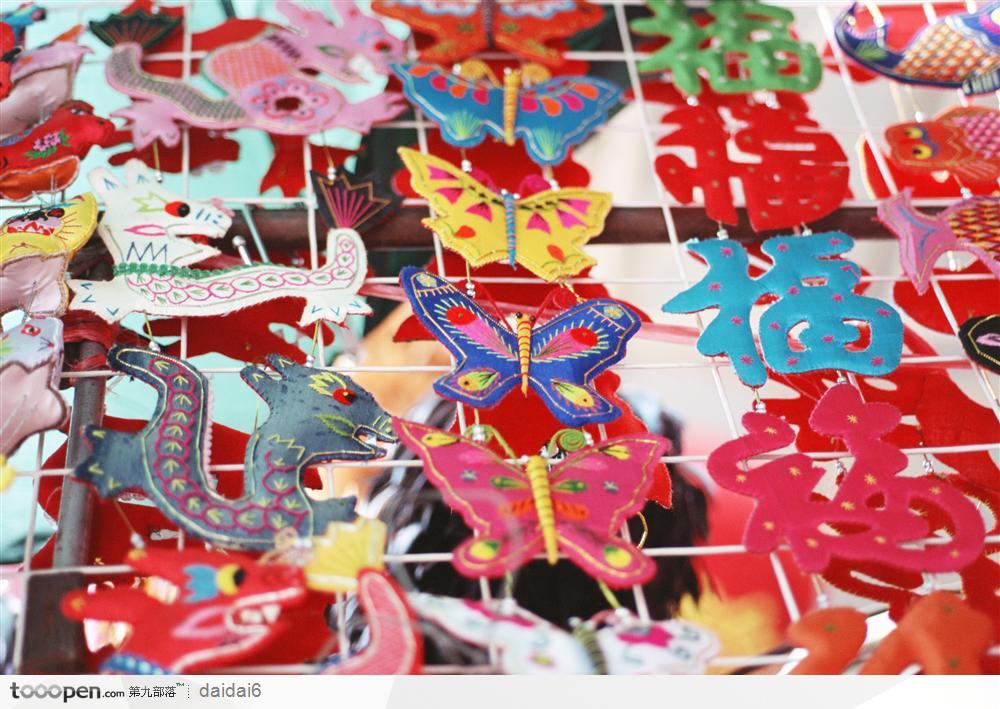 传统工艺-彩色的纸蝴蝶