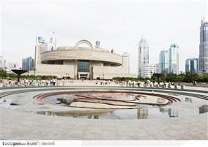 上海景观-广场的喷泉
