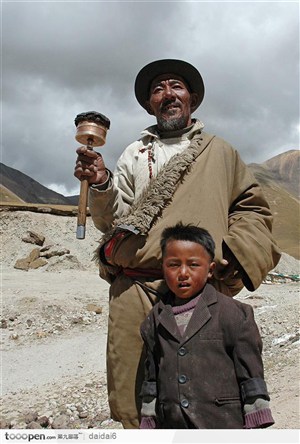 西藏人文风情-父亲和小孩