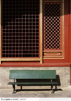 市井生活-绿色的长椅