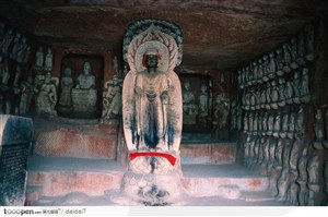 传统佛像-石窟内的佛像