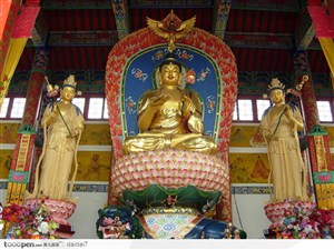 传统佛像-镀金的如来佛祖