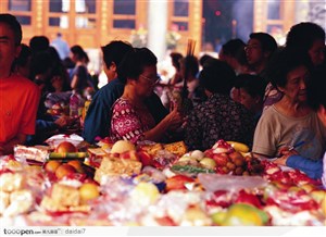 寺院供祭的食物