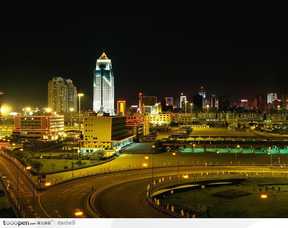 深圳城市夜景-快速的车流景色