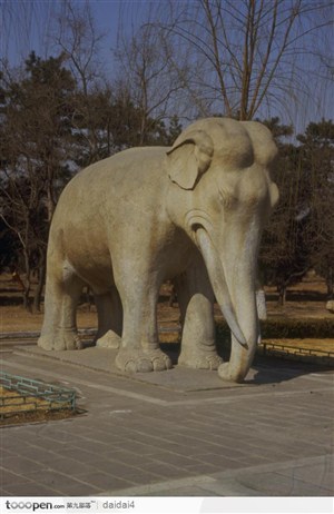 明十三陵-神兽石大象