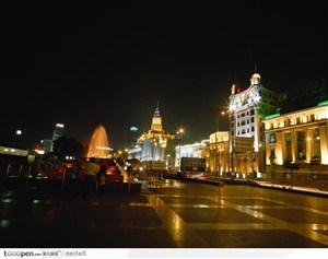上海夜景-华丽的广场夜景