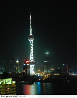 上海夜景-漂亮的东方明珠台