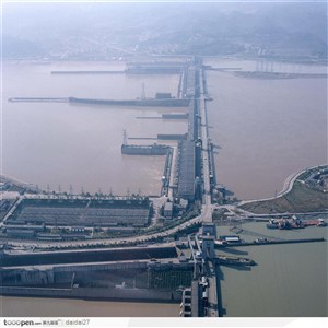 长江三峡风景-鸟瞰三峡大坝