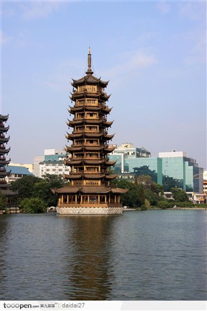 广西桂林塔风景图片