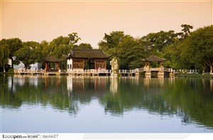 杭州西湖美景-晚霞时分的西湖