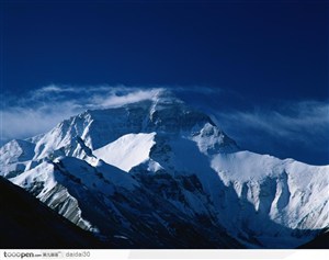 珠穆朗玛峰-雪白的珠峰