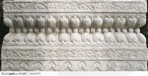 中华石雕柱纹-精美的浮雕花纹