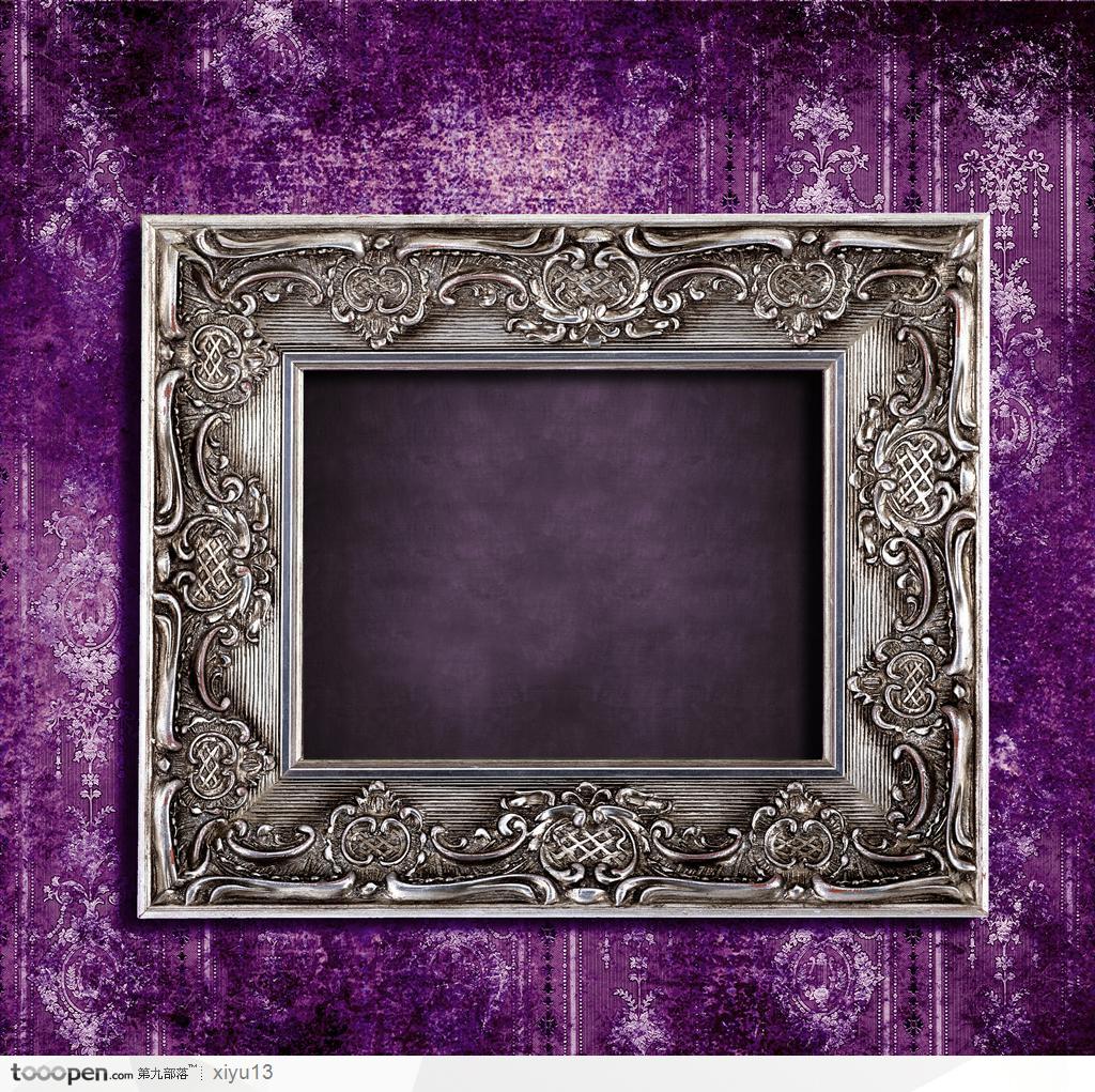 相框边框-紫色墙面上的欧式边框