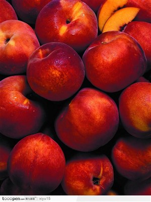 食物背景-成熟的油桃
