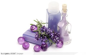 SPA美容静物用品用具--紫色香料和水晶球