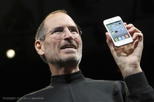 苹果iphone产品发布会上演讲中的乔布斯