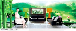 精品房地产广告素材－青山 竹子和睡莲坐在客厅里的美女