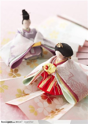 穿和服的日本玩偶