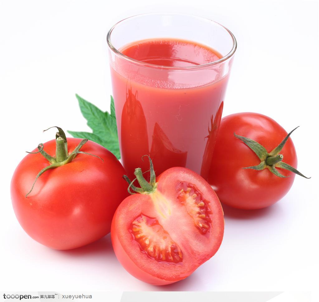 新鲜蔬果番茄切开的番茄果汁高清图片饮料图片