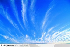 清晨放射状美丽动感的云层云朵自然风景图片素材