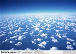 上空俯视云层天空云朵蓝天白云的素材